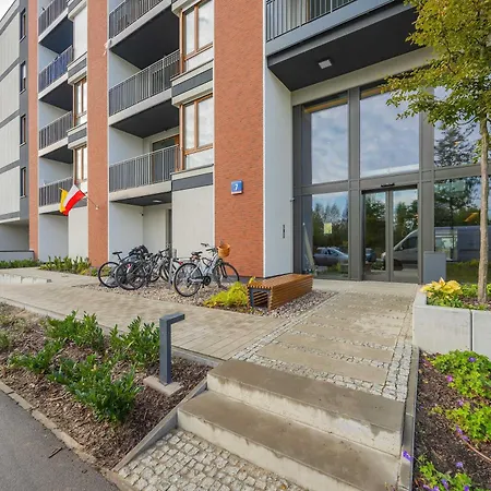 아파트 Climatic With Parking & Balcony Ideal For Business Travelers By Renters
